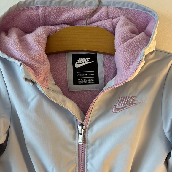 Nike Purple Puffer Jacket with Hood and Elastic Waist - Picture 2 of 3